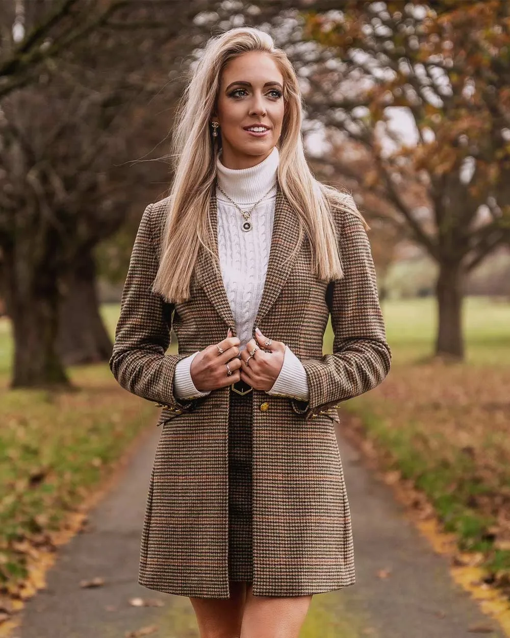 Alan Paine Surrey Mid-Thigh Tweed Coat