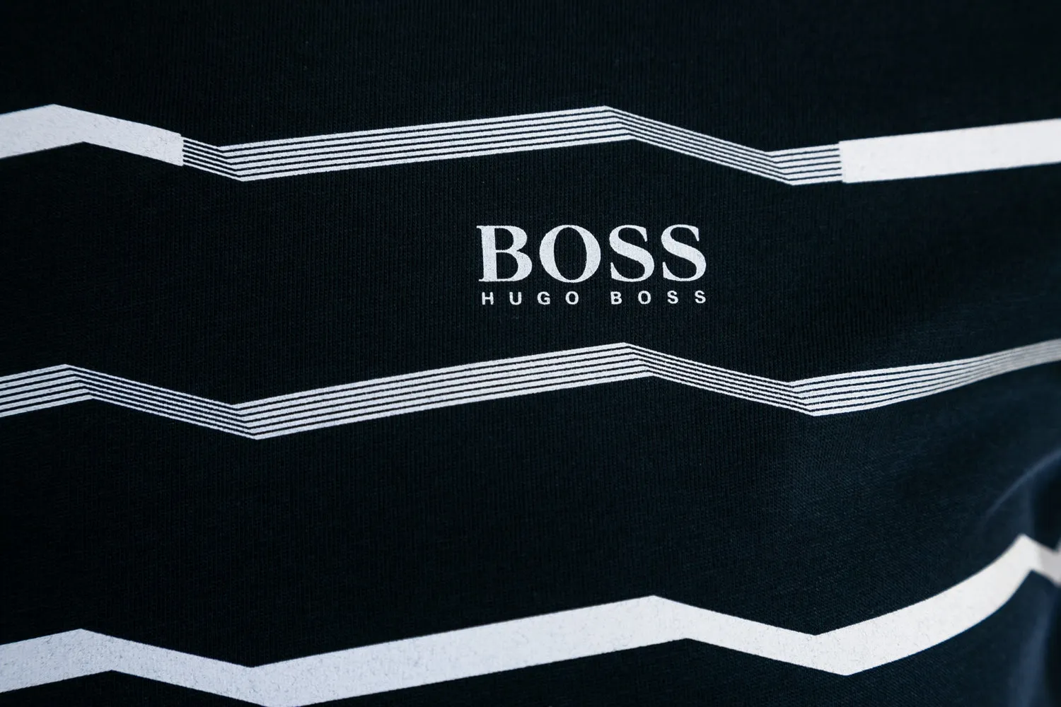 BOSS Tee 13 T Shirt in Navy