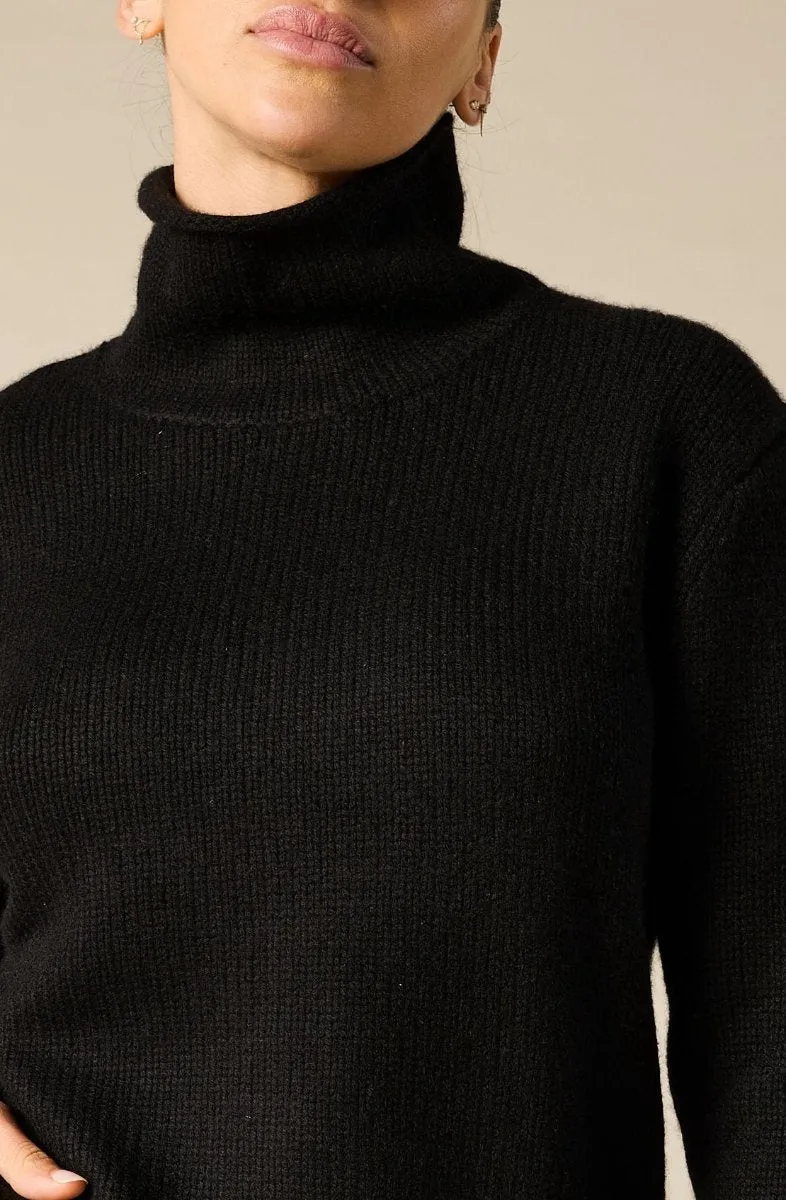 Cashmere Frankie Relaxed Funnel Neck in Black