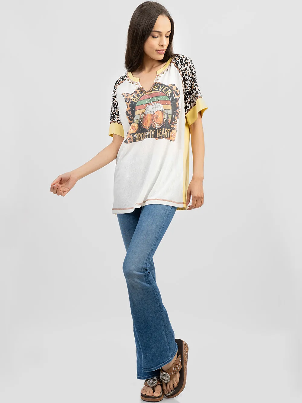 Delila Women Beer Cheering Graphic Leopard V Neck Tee