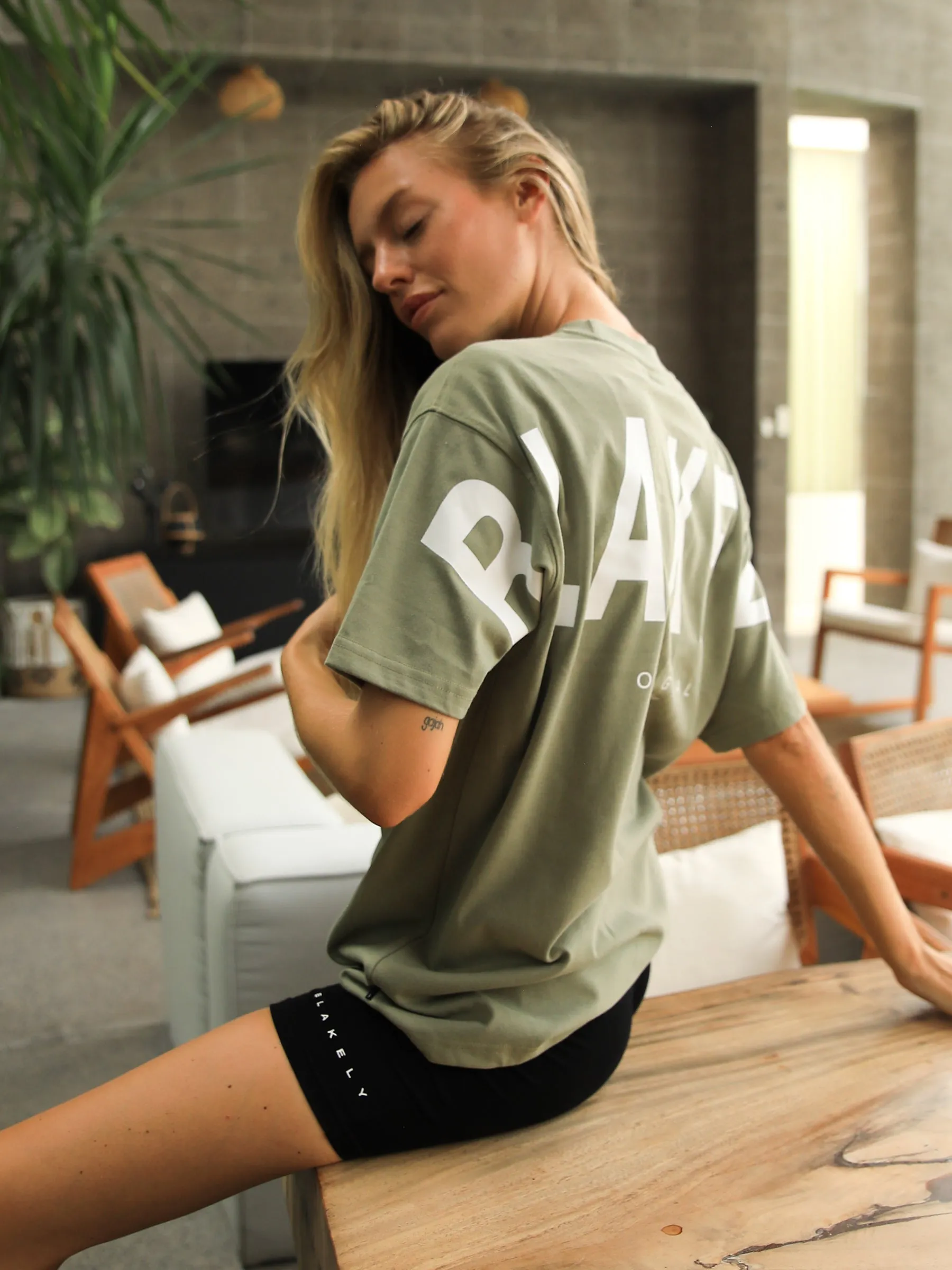 Isabel Oversized T-Shirt - Olive