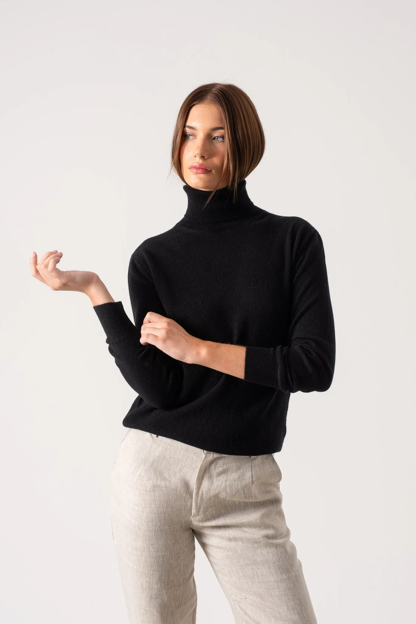 Ombra 100% Cashmere Turtleneck Sweater Black