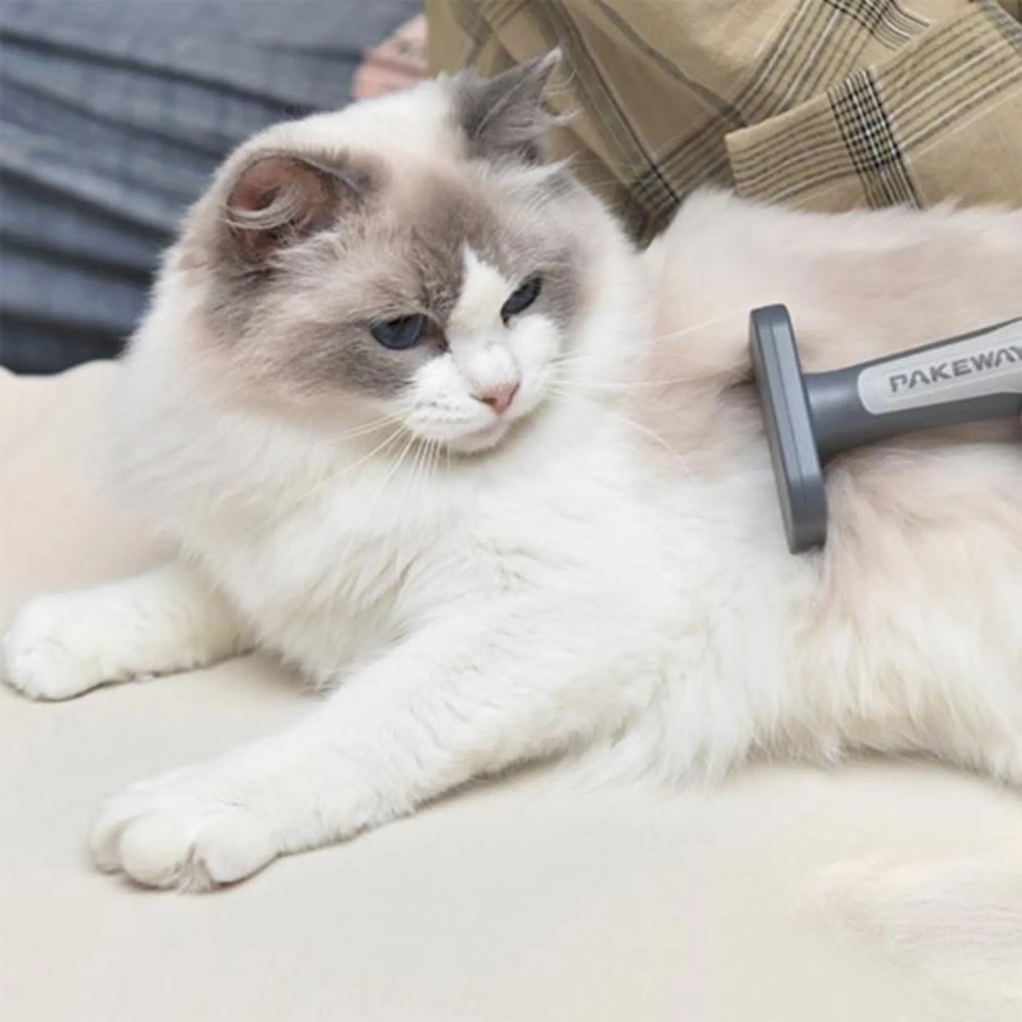 Pakeway T9 Deshedding Pet Comb