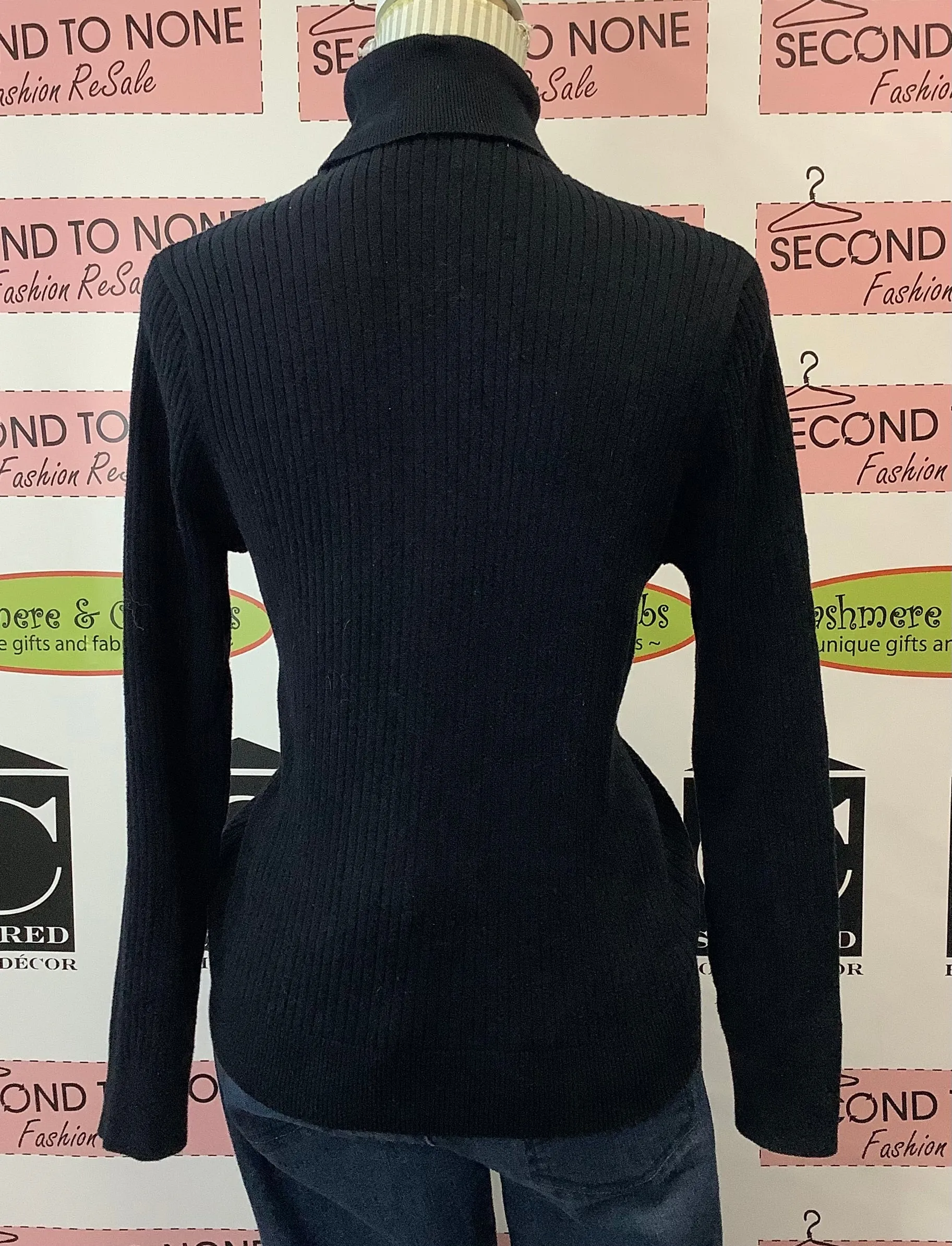 Ribbed Turtleneck (Size L)