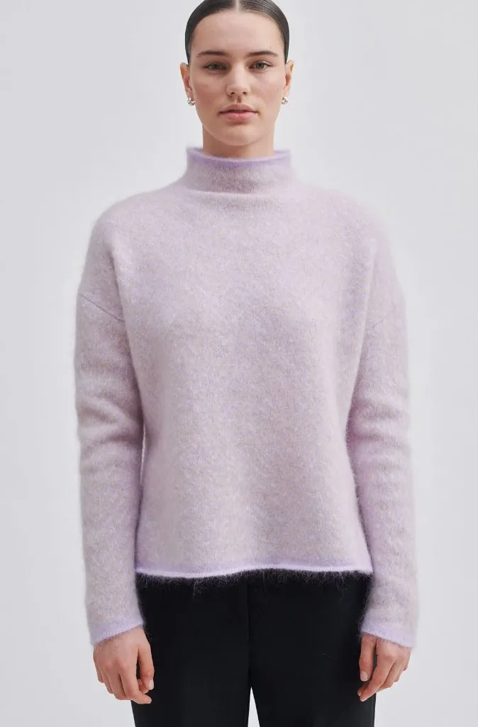 Second Female Herrin Knit in Pastel Lilac