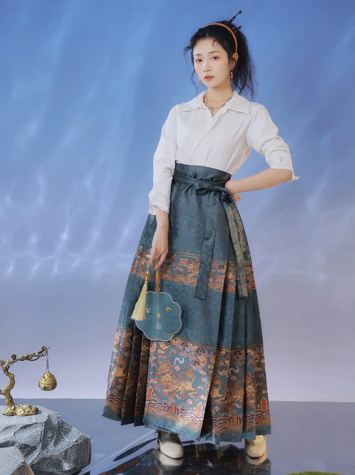 Shizi 狮子 Lion Mamian Skirt