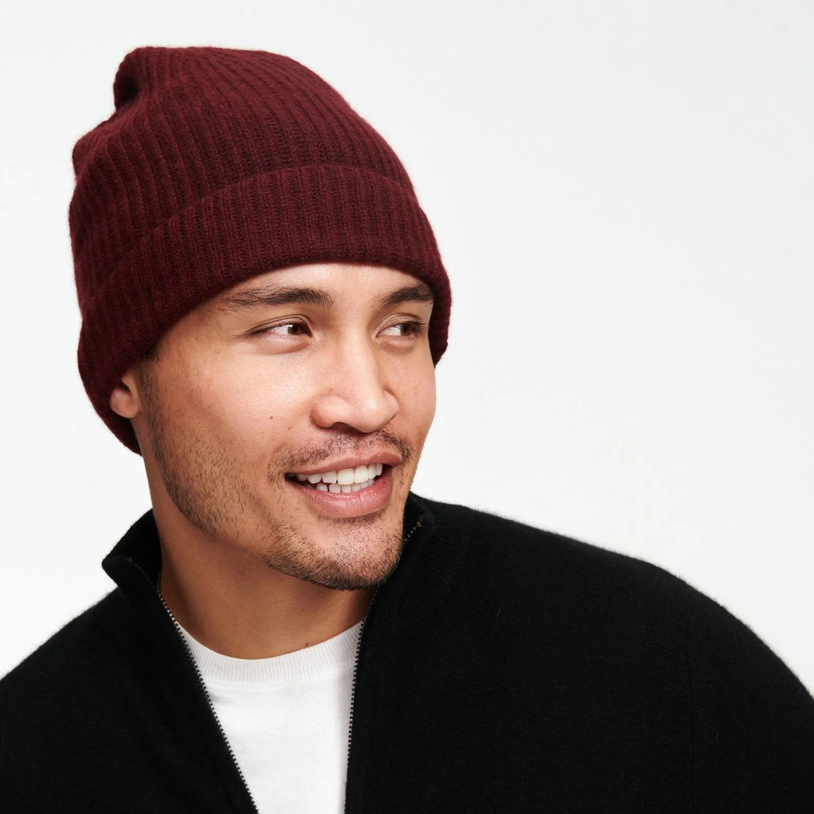 Signature Ribbed Cashmere Beanie