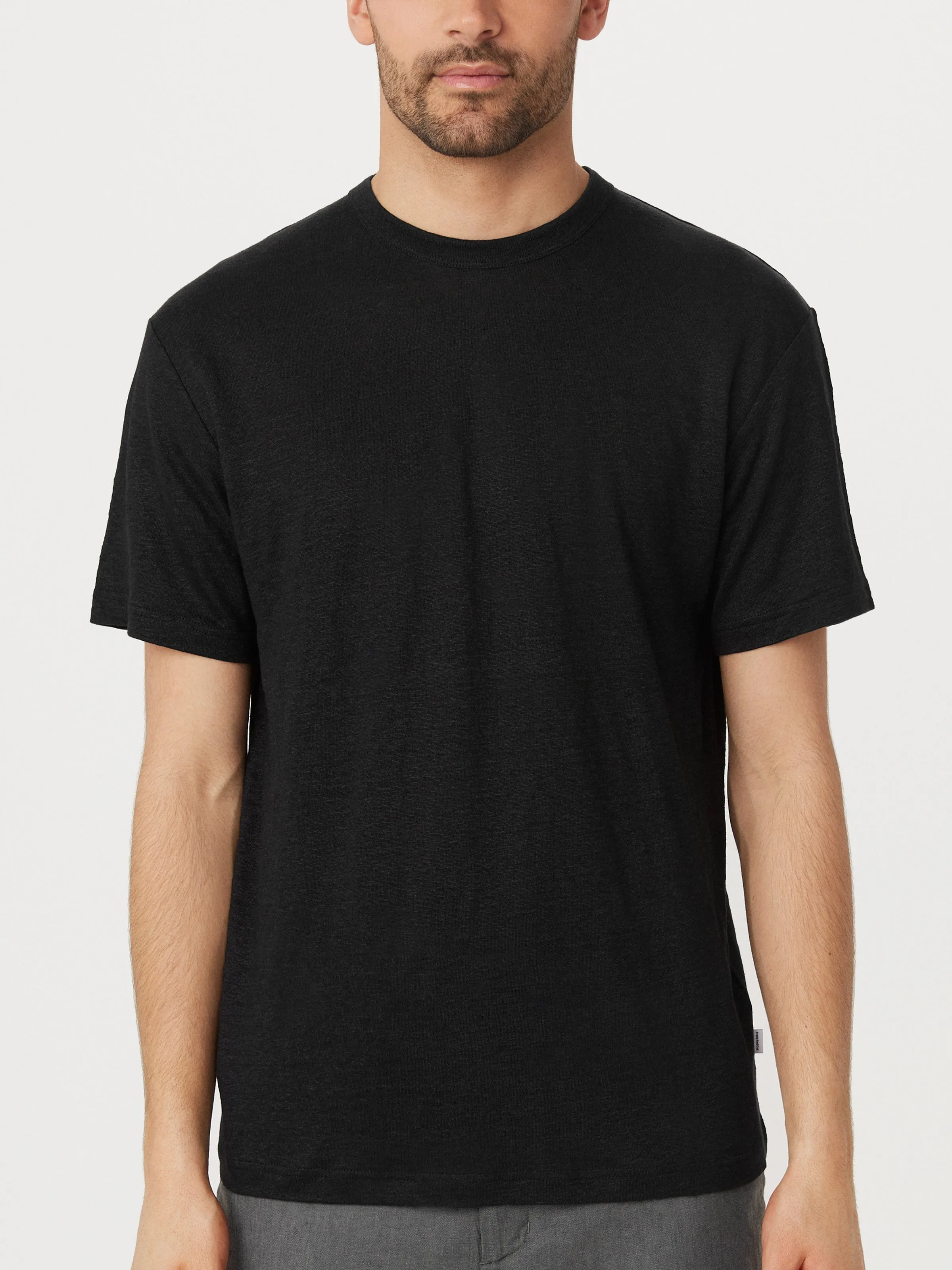 The Linen T-Shirt in Black