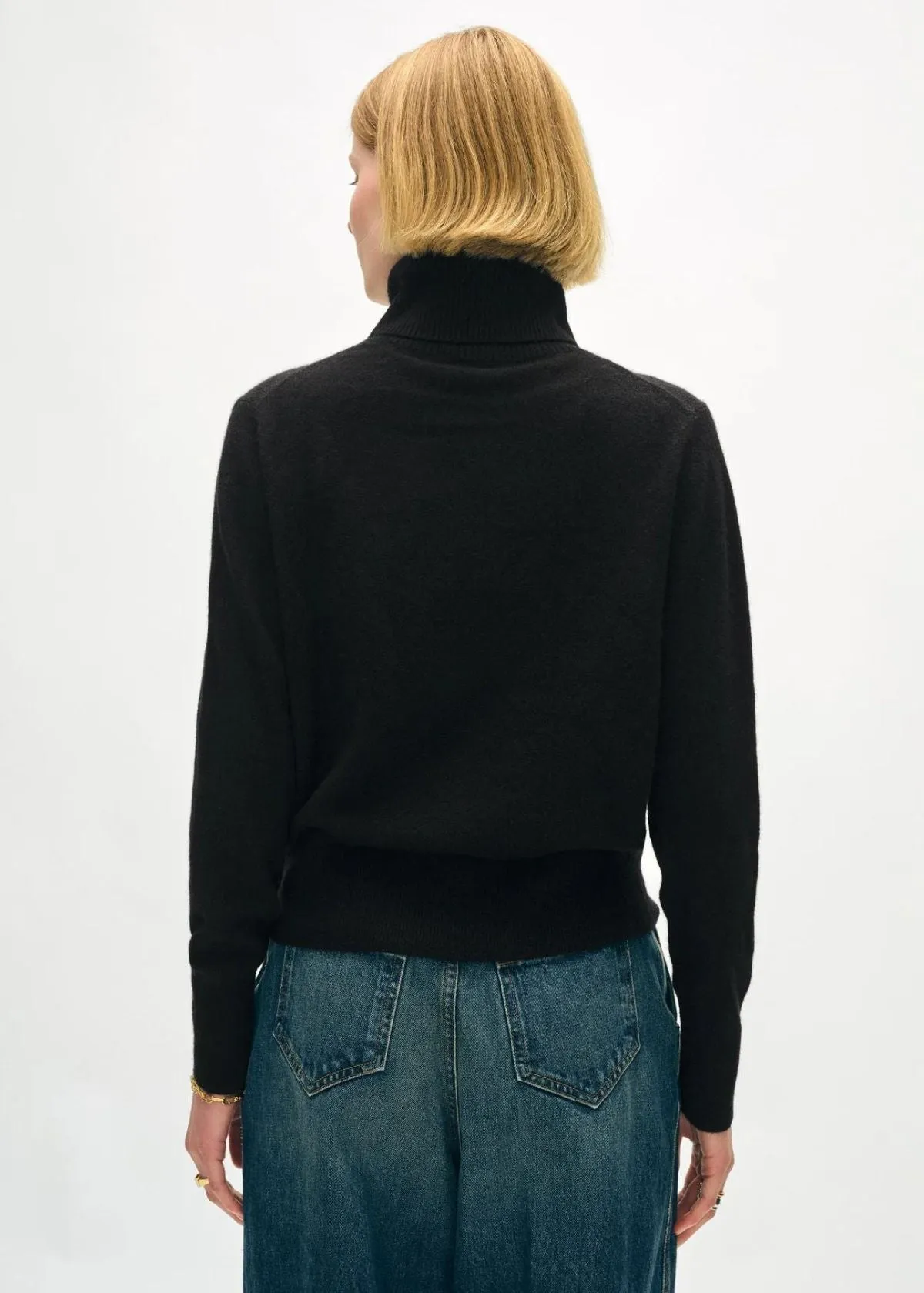 WHITE   WARREN Cashmere Essential Turtleneck Sweater - Black